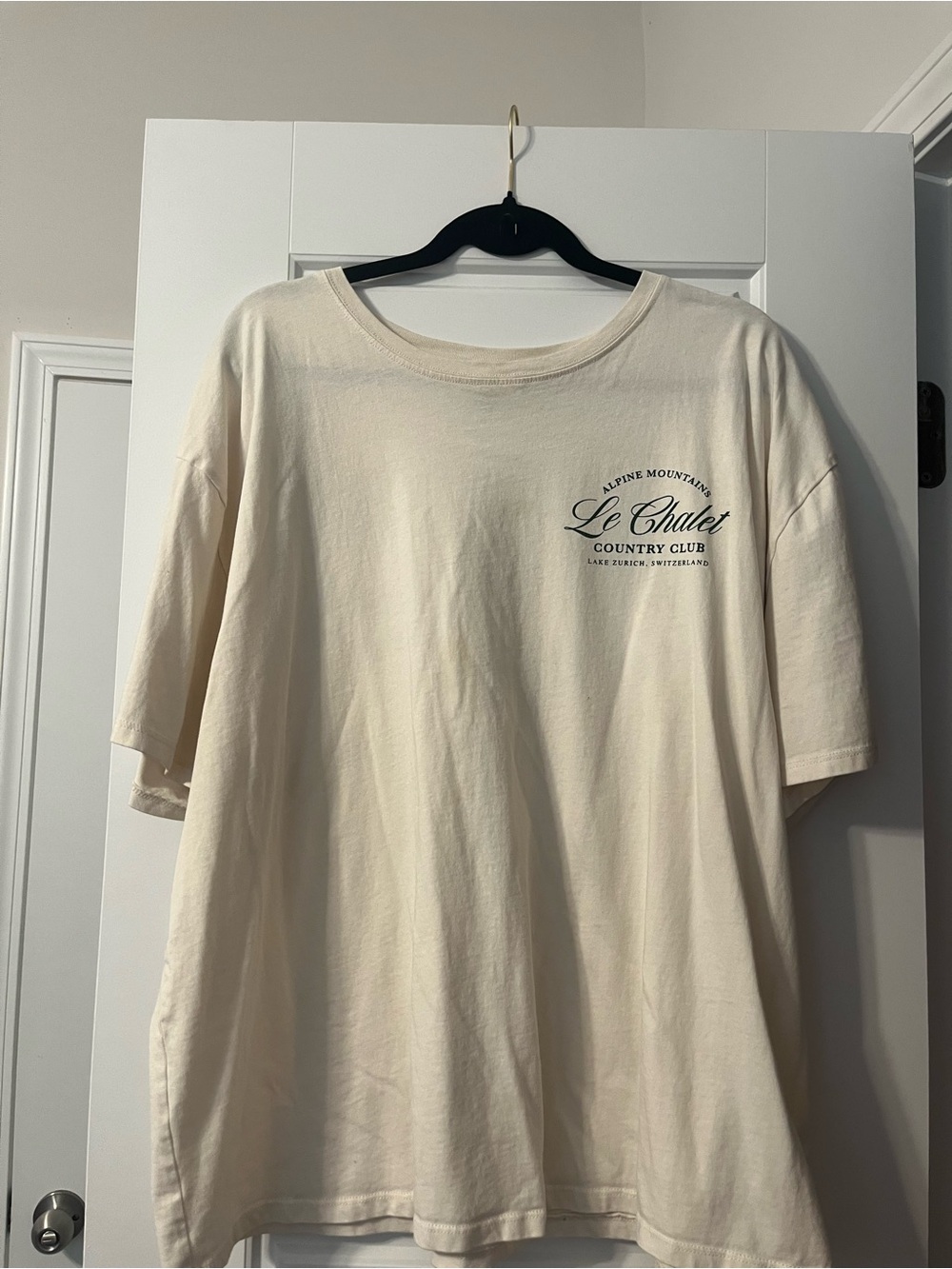 Universal Threads Graphic Tee